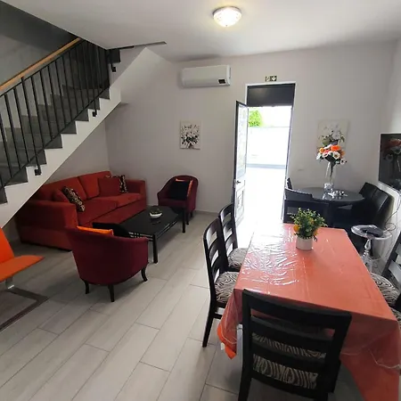 Downtown Tiny House Hébergement de vacances