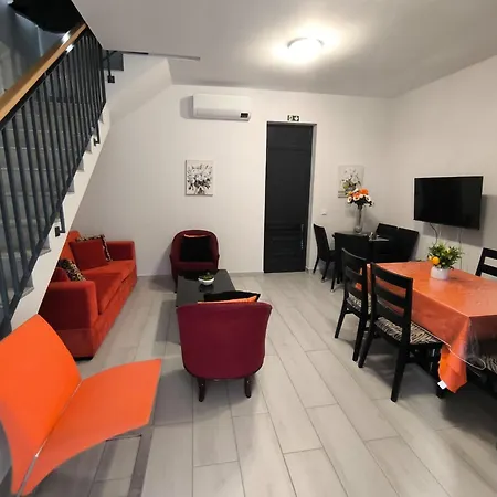 Downtown Tiny House * Φουνκάλ
