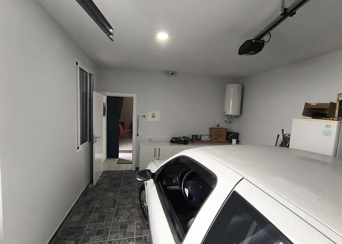 Downtown Tiny House 丰沙尔