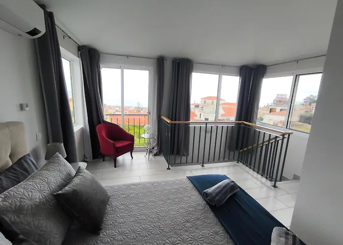 Сasa de vacaciones Downtown Tiny House